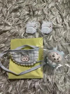 ちいかわベビー　ミニソフビフィギュアコレクション　よだれかけ　古本屋　カニ