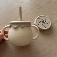 ベビー用クリーム色食器 ストロー付き