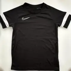 NIKEトレーニングシャツ150センチ