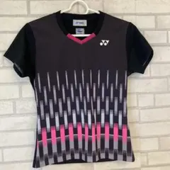 YONEX ブラック ピンク グラデーション Tシャツのサムネイル
