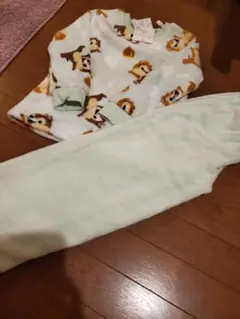 【新品 130cm】チップとデール ふわふわ パジャマ