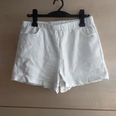 ホワイトショートパンツ