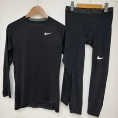 Nike Pro ブラック長袖トップスとレギンスセット