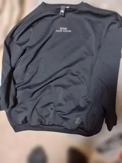 adidas 黒トレーナー Lサイズ