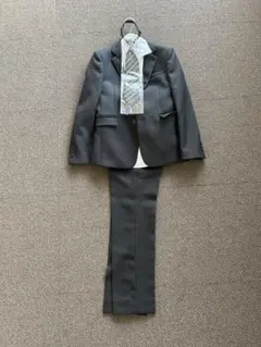 子供服ブラックスーツ150センチ　ネクタイ付き