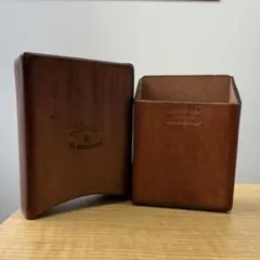 【極美品】定価25000円 IL BISONTE レザーケース　本革