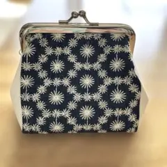 花柄がま口ポーチ11
