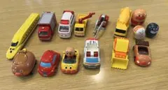 トミカ　アンパンマン ミニカーセット