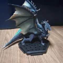z*3様 モンスターハンター　スタンダードモデル　フィギュア　アルバトリオン