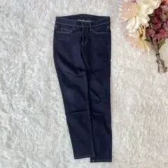 UNIQLO ユニクロ　ウルトラストレッチジーンズ　サイズ２5（６3ｃｍ）