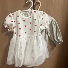 ハート模様のドレスとロンパースセット