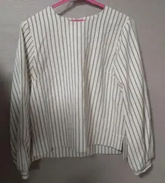 【Mサイズ】長袖ブラウス　シャツ　ストライプのサムネイル
