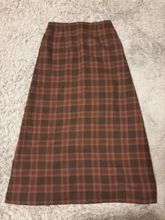 チェック柄スカート