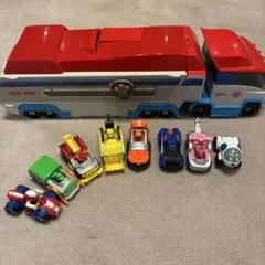 PAW Patrol トラックとダイキャストキャラクターカー8台セット