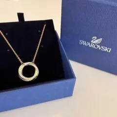 【極美品】スワロフスキー　ネックレス　　Hiltサークル　パヴェ　シルバー　上品
