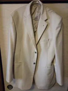ホワイト カシミヤ？テーラードジャケット