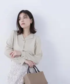 NATURAL BEAUTY BASIC ゴールドボタンブラウス ペールイエロー - メルカリ