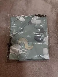 よだれかけ　スタイ　エプロン