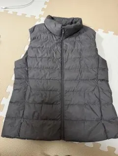 ULTRA LIGHTユニクロ ウルトラライトダウン ネイビー ダウンベスト