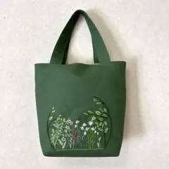 トートバッグ　NO46　／ゆう婆ばの手刺繍品/ハンドメイド