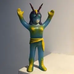 蜂女(新色)+ミニソフビ MEDICOM TOY 蜂女(新色)＆蜂女（ミニソフビ）《2018年11月下旬