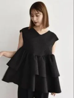 cygne シーニュ バッグコンシャスぺプラムトップス ブラック - メルカリ