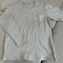 メンズ グレー 長袖 ポケットTシャツ Mサイズ　ワークマンのサムネイル