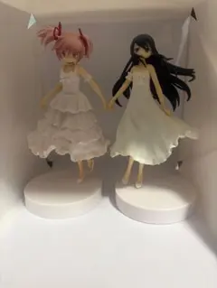 12月25日まで価格 魔法少女まどか☆マギカ　鹿目まどか　暁美ほむら　フィギュア