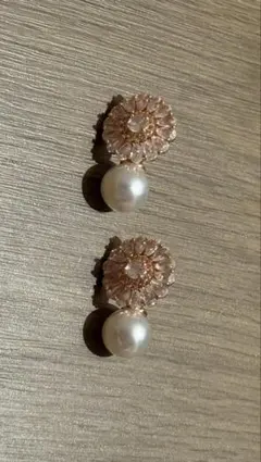 フラワーモチーフ パール ピアス