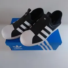 adidas スリッポン ブラック