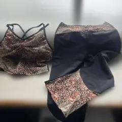 ヒョウ柄と花柄のヨガウェアセット