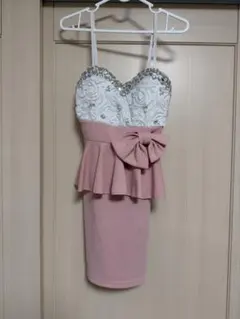 フラワーモチーフ・ビジュー付きミニドレス