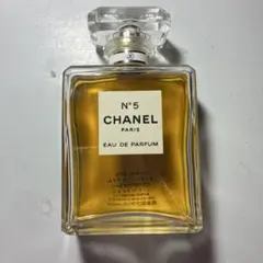 CHANEL N°5 EAU DE PARFUM 香水のサムネイル
