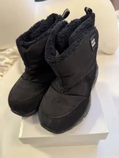 美品！！PETIT MAIN ブラック冬用ブーツ 冬物SALE✳︎