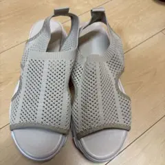 新品未使用　スポーツサンダルのサムネイル