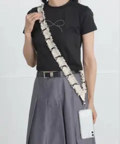 altrose スマホショルダー スマホストラップ フリル リボン アイボリー