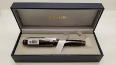 新品未使用　セーラー 万年筆 プロフェッショナルギア インペリアルブラック 中字のサムネイル