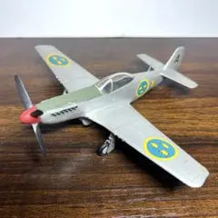 1/72 スウェーデン空軍　戦闘機　P-51D マスタングのサムネイル
