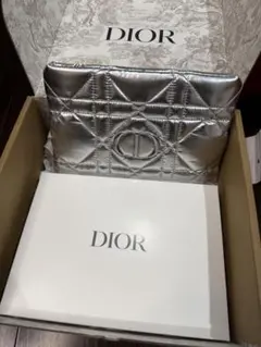 新品未使用　DIOR ディオール シルバー ポーチ 最新　ノベルティ