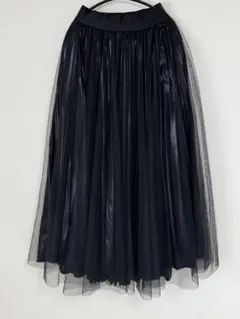 黒いロングプリーツスカートのサムネイル