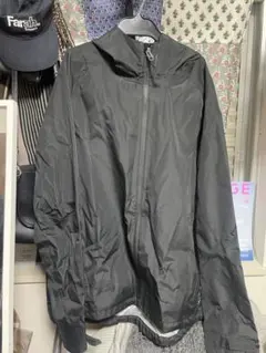 H&M SPORT ブラック マウンテンパーカー