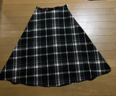 emmajames　モノトーンチェック柄 ロングフレアスカート　新品未使用のサムネイル