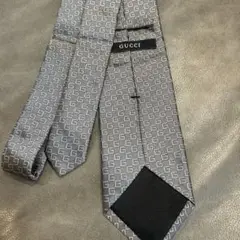 GUCCI グレー 幾何学模様 ネクタイ　美品