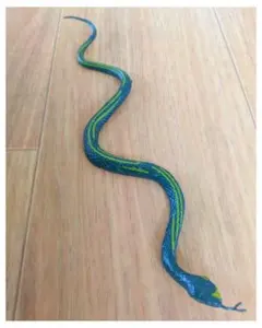【黄色/緑】 ヘビ年 インテリア 模型 置物 パーティーグッズ ゴム製 おもちゃ