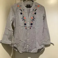 アバクロ　Abercrombie & Fitch 刺繍入り 長袖シャツ　Sサイズ