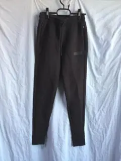 PUMA　スペーサーパンツ　XS　ブラック　匿名配送　テーパード