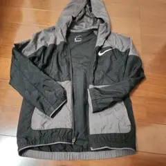 NIKE 　フード付き　ウインドブレーカー