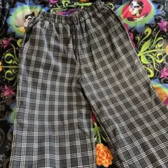 プニュズ カジュアルパンツ