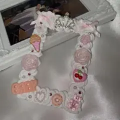 B8 硬質ケース トレカケース ホイップデコ/白 ホワイト 王冠 リボン お菓子