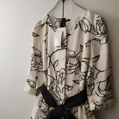 ね*♡様 b3 新品53,000円 TO BE CHIC 総柄 ワンピース 40